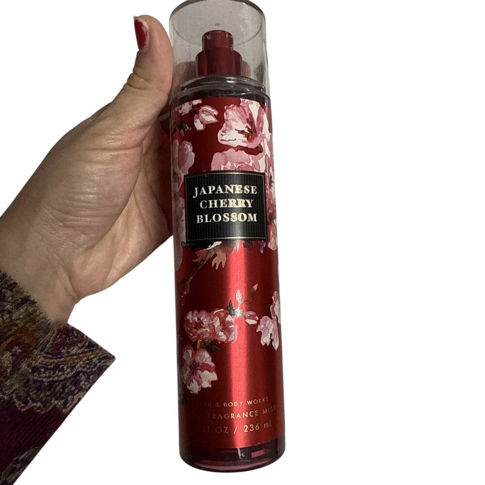Bath & Body Works Japanese Cherry Blossom Women's Fine Fragrance Mist - 8oz
